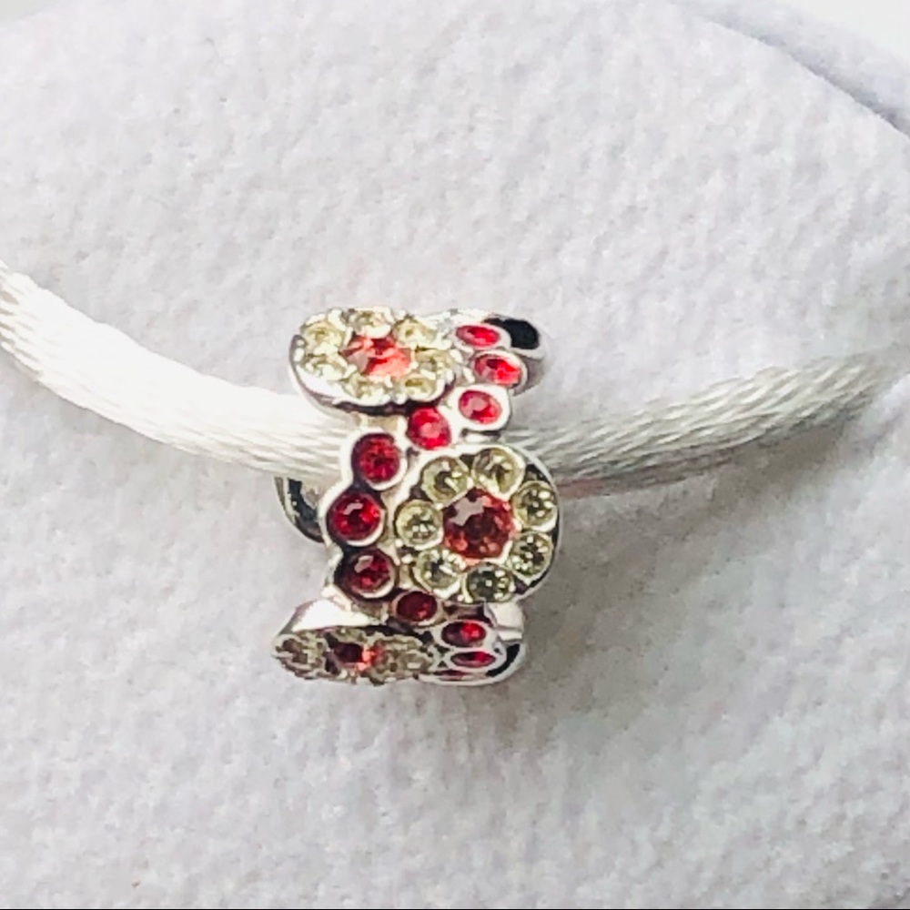 Retired Chamilia Daisy Bouquet 925 silver bead